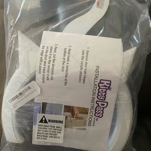 Kitty Pass Cat Door Brand New